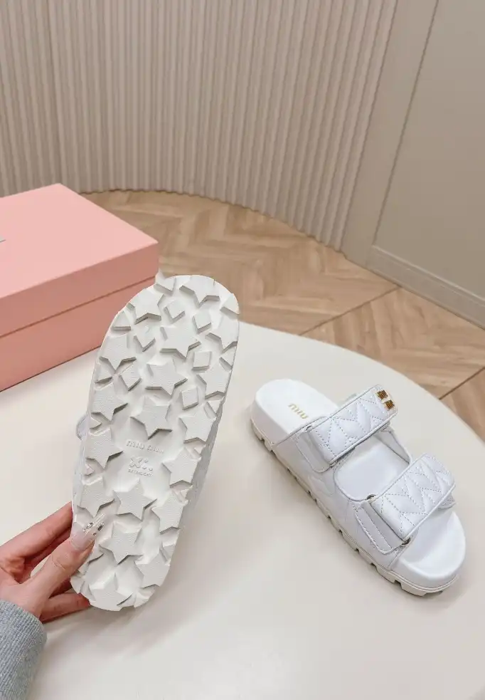 hype Miu Miu Slippers