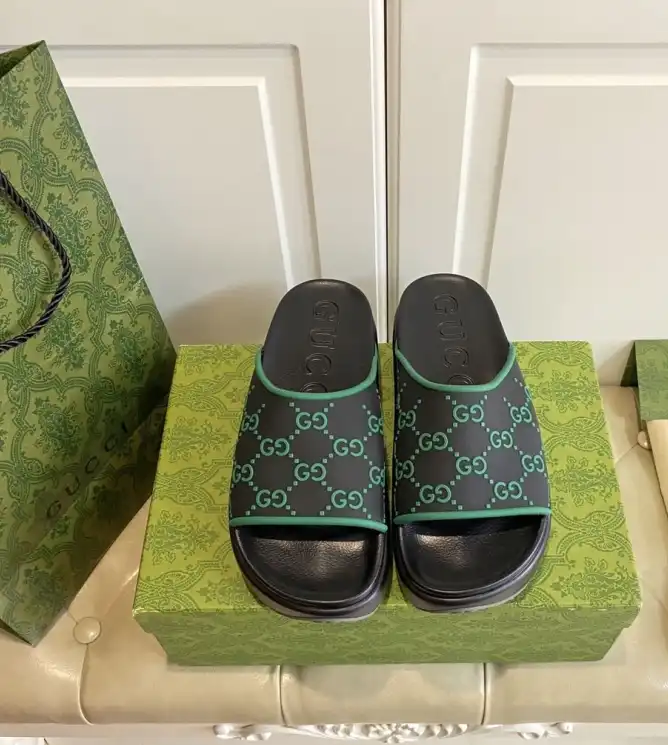 hype Gucci Slippers