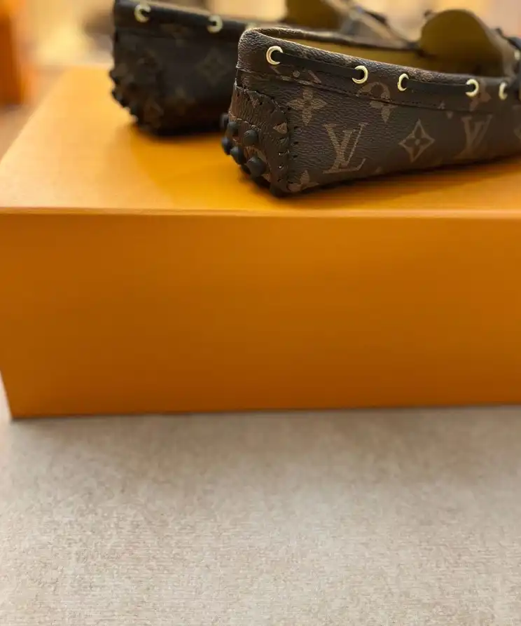 hype LV flat shoes