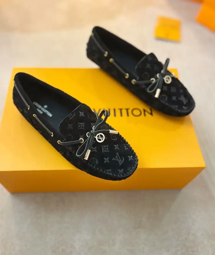 hype LV flat shoes