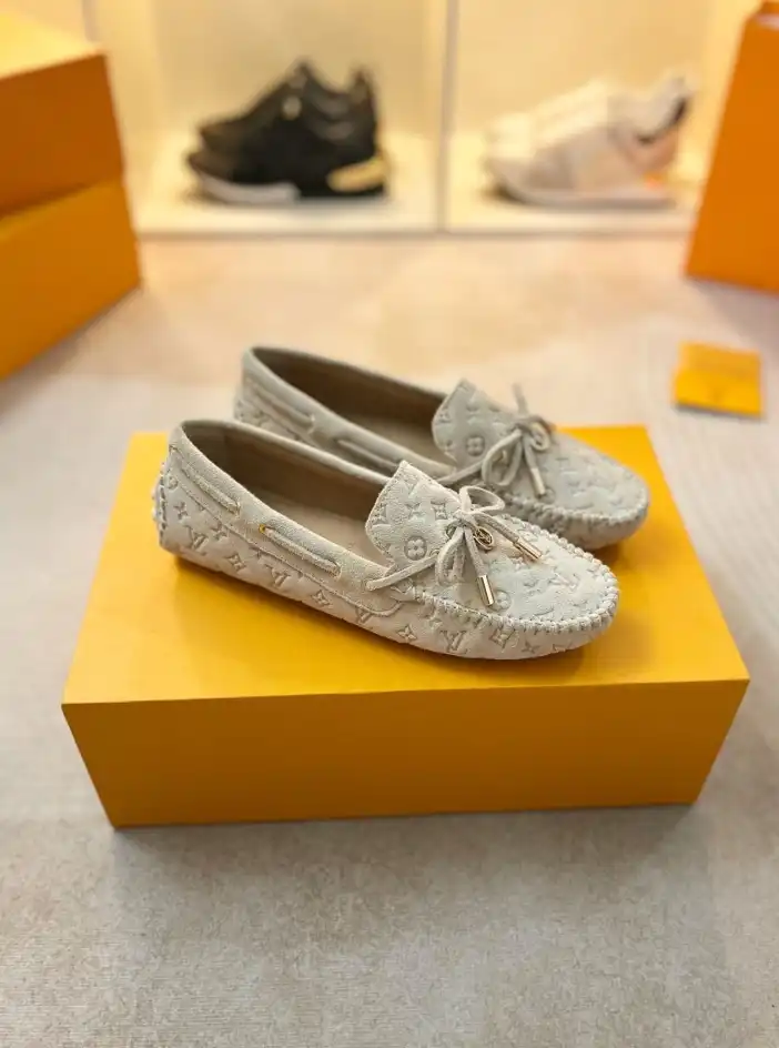 hype LV flat shoes