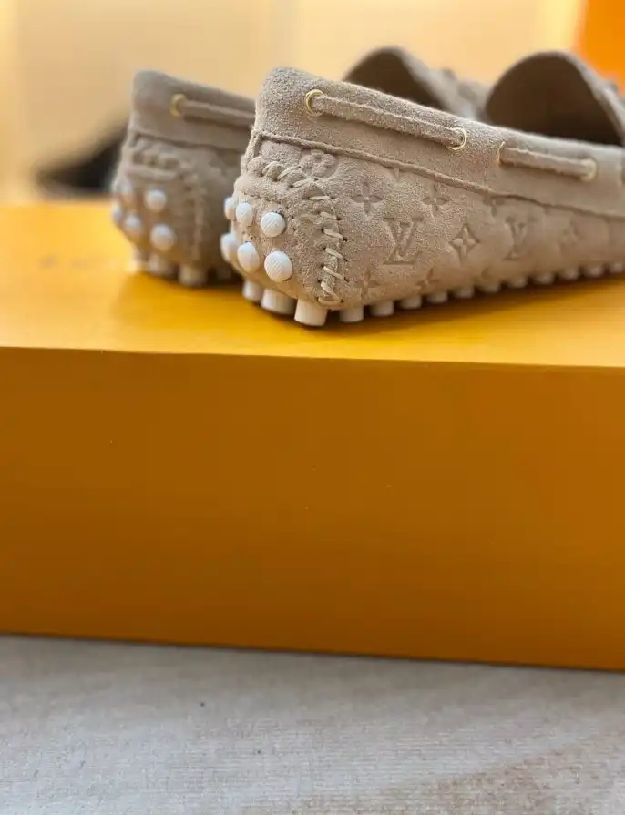 hype LV flat shoes