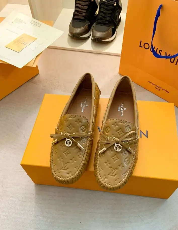 hype LV flat shoes