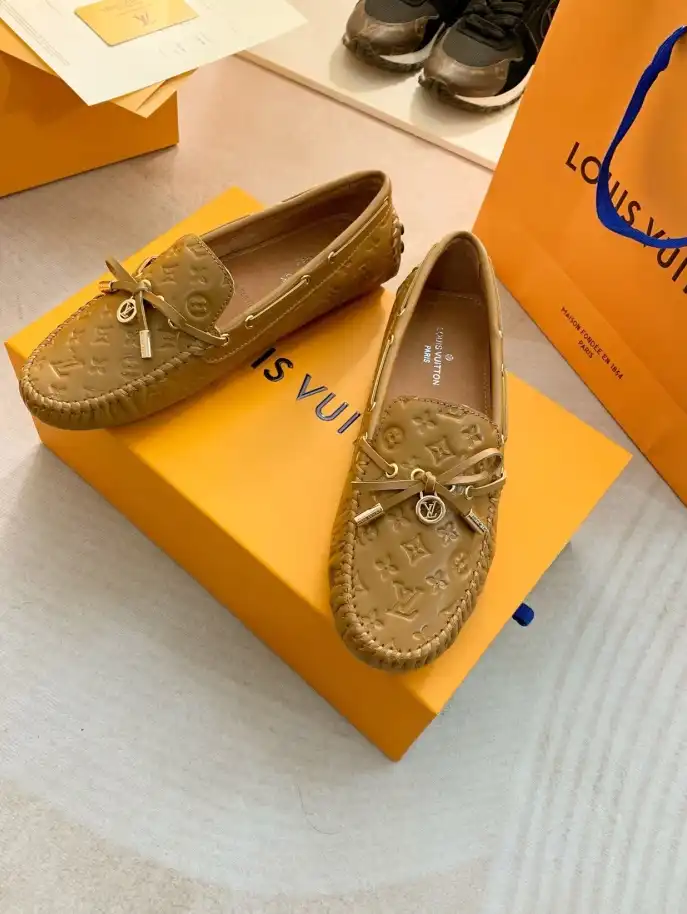 hype LV flat shoes