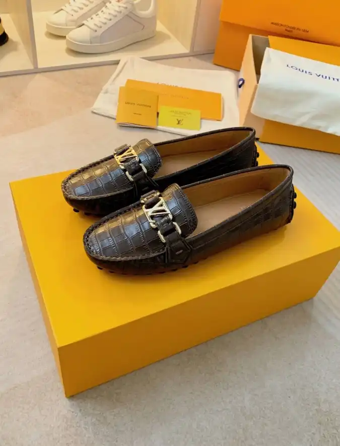 hype LV flat shoes