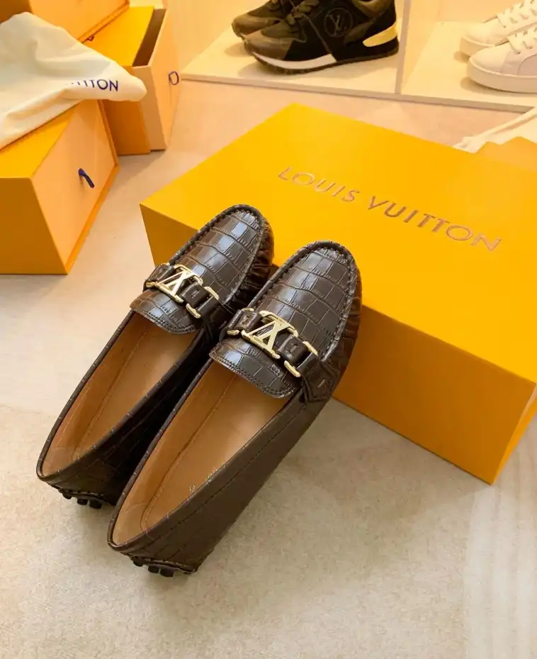 hype LV flat shoes