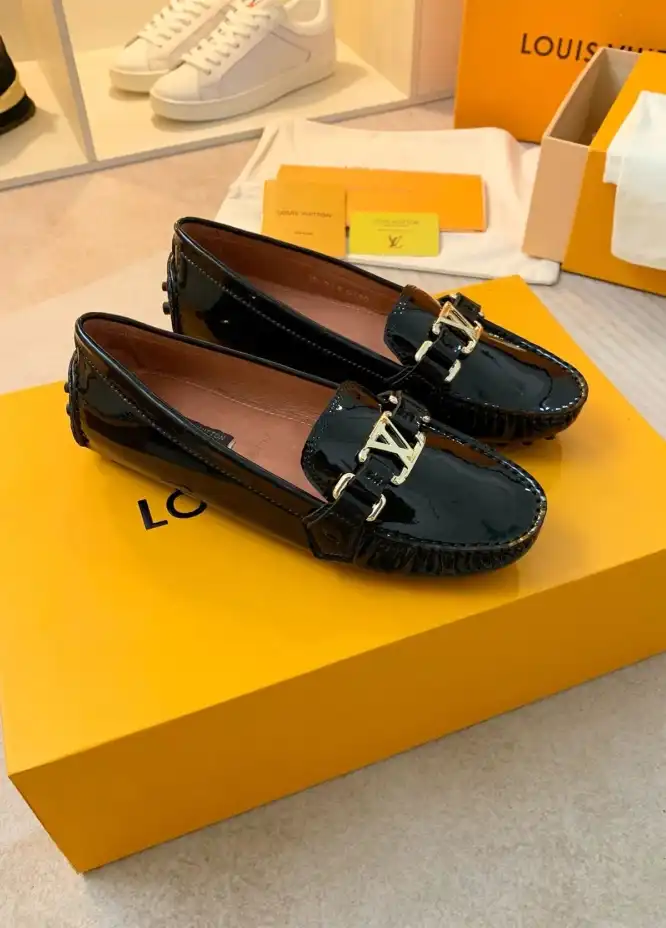 hype LV flat shoes