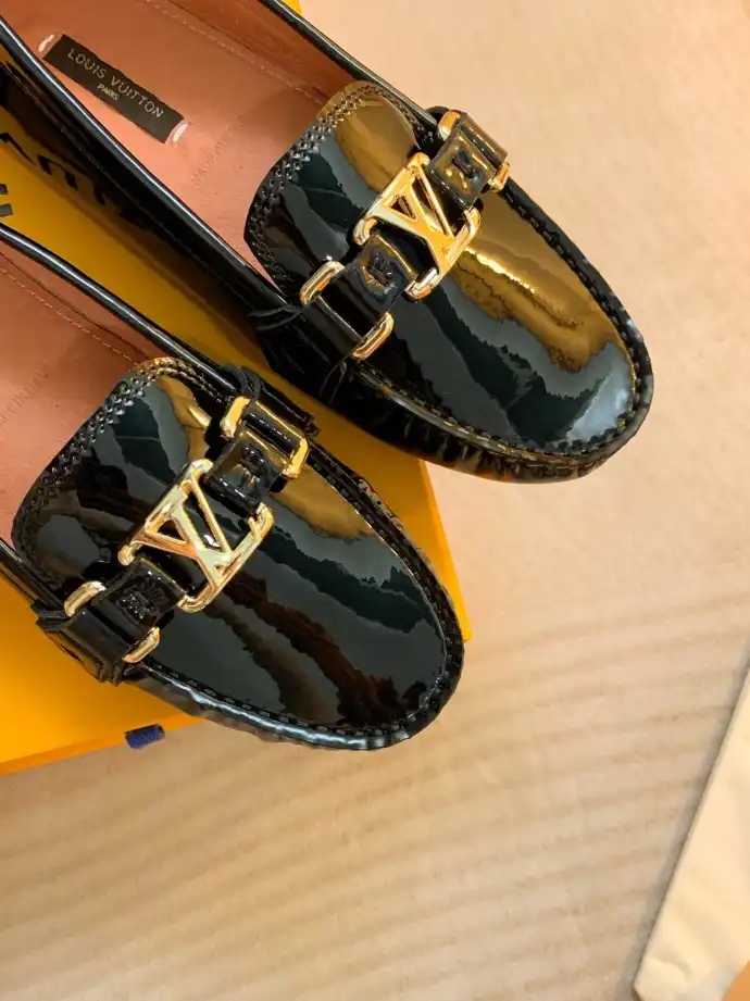 hype LV flat shoes