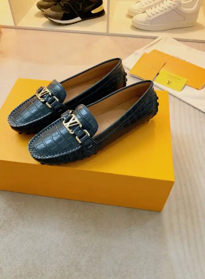 hype LV flat shoes