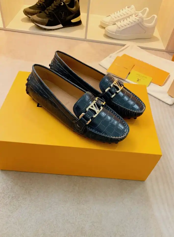 hype LV flat shoes