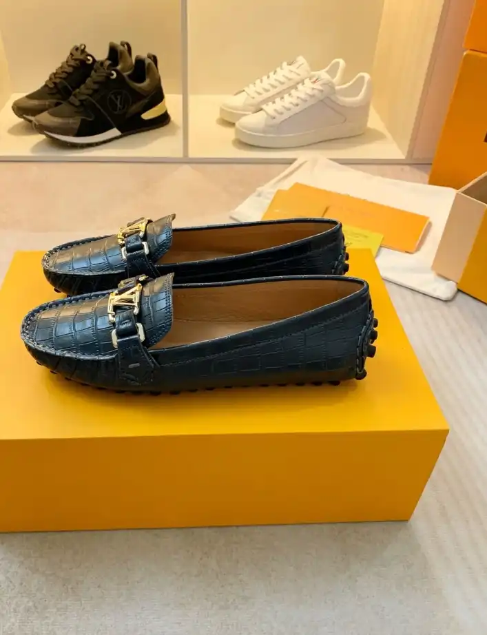 hype LV flat shoes