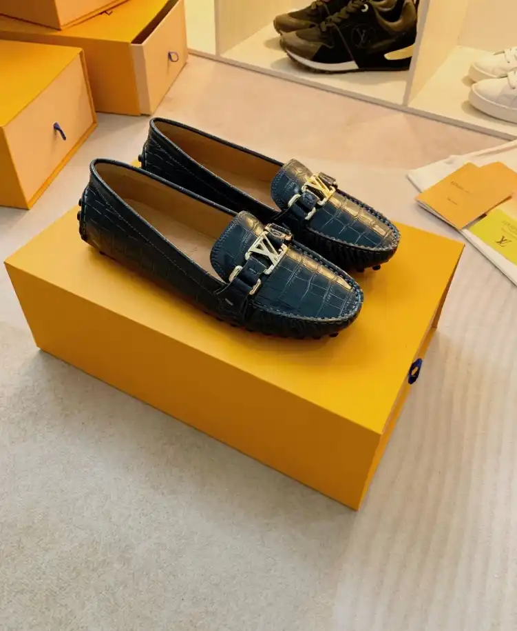 hype LV flat shoes