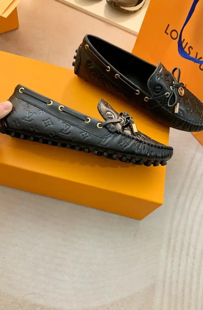 hype LV flat shoes