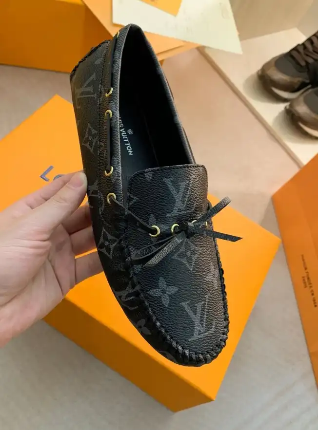 hype LV flat shoes