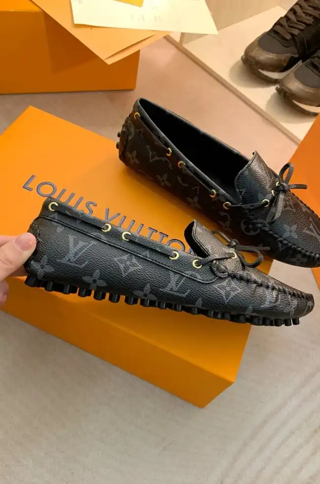 hype LV flat shoes