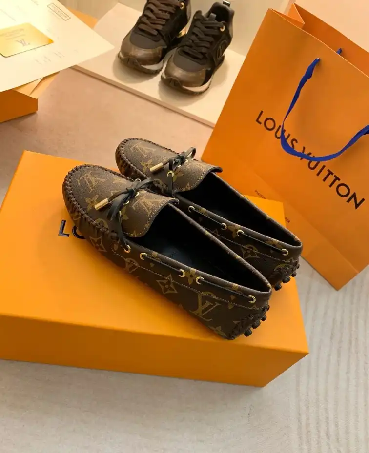 hype LV flat shoes