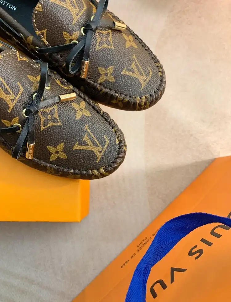 hype LV flat shoes