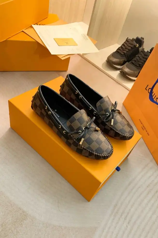 hype LV flat shoes