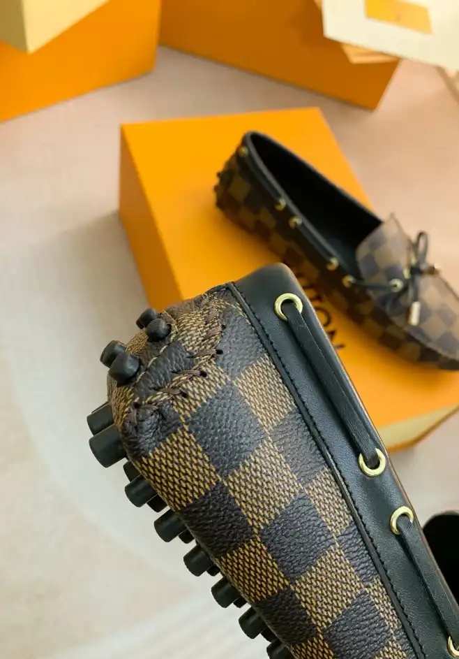 hype LV flat shoes