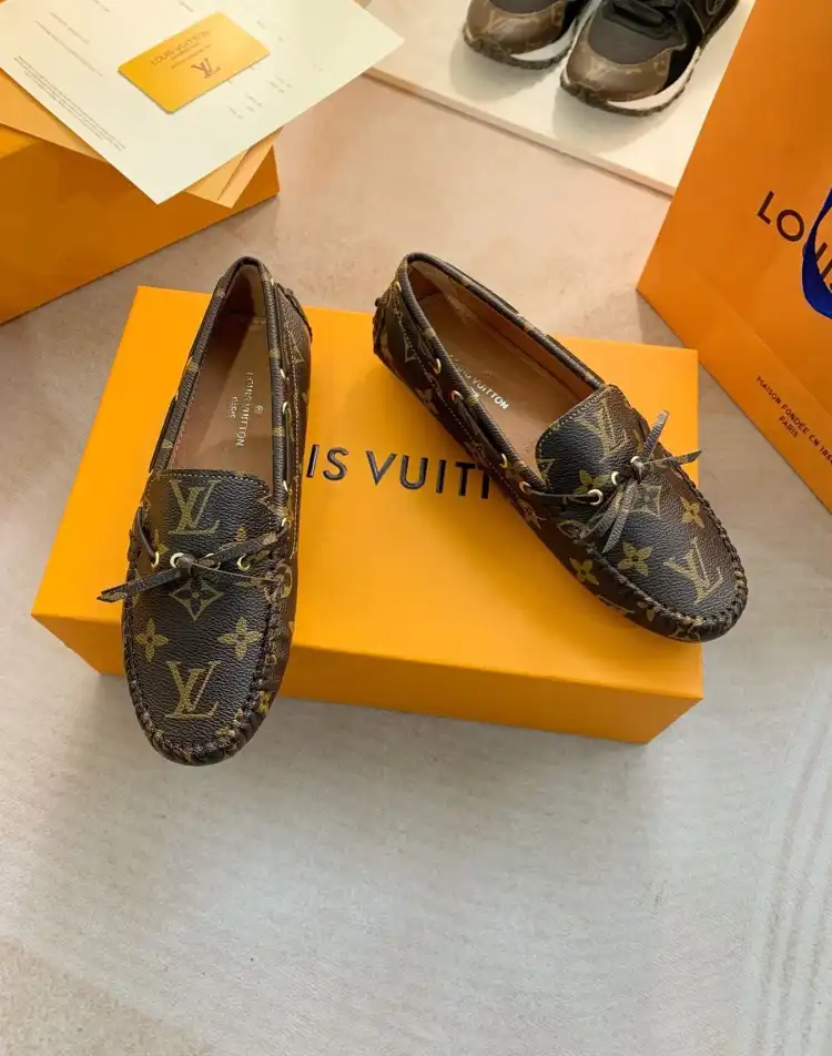 hype LV flat shoes