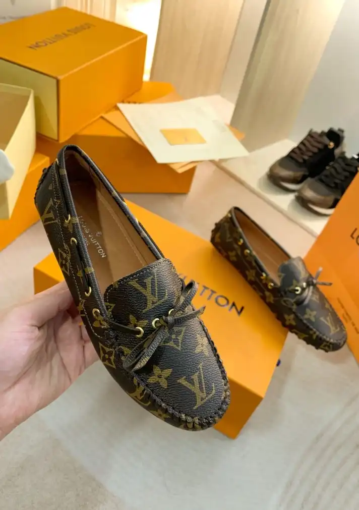 hype LV flat shoes