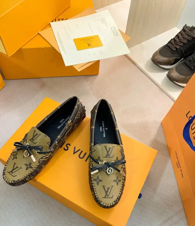 hype LV flat shoes