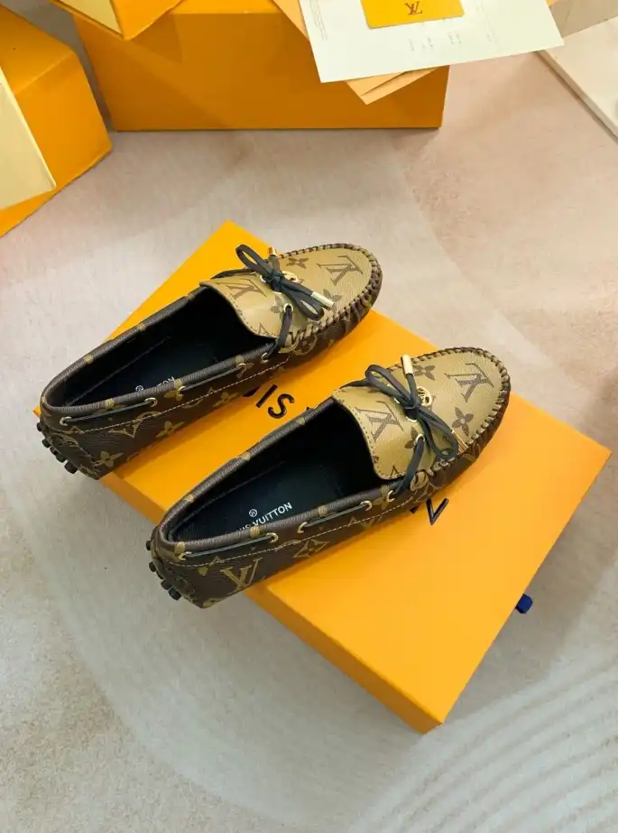 hype LV flat shoes