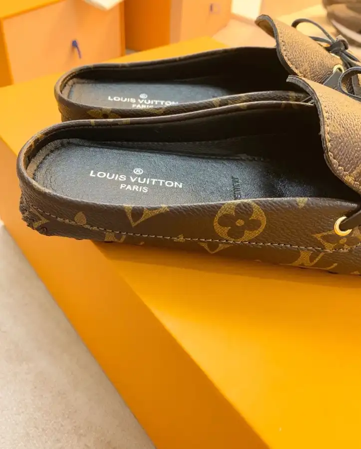 hype LV flat shoes