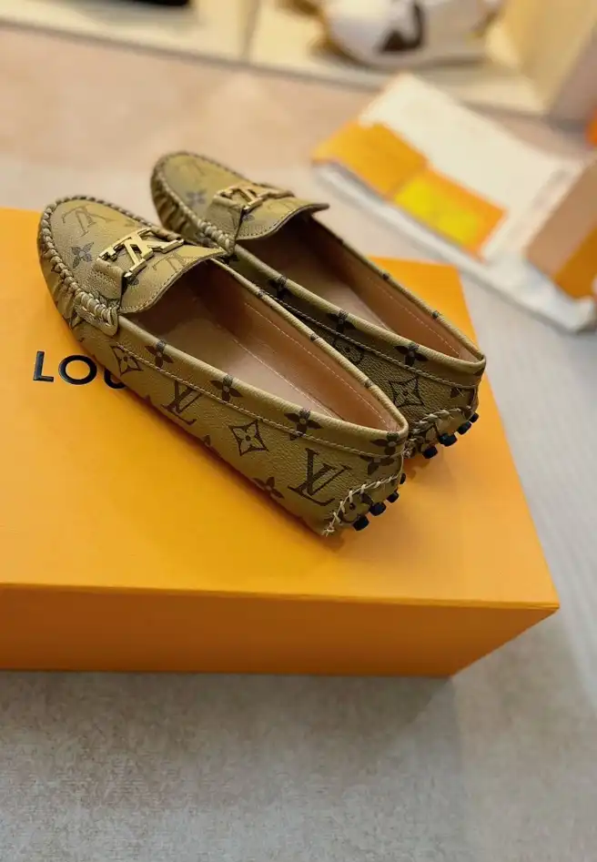 hype LV flat shoes