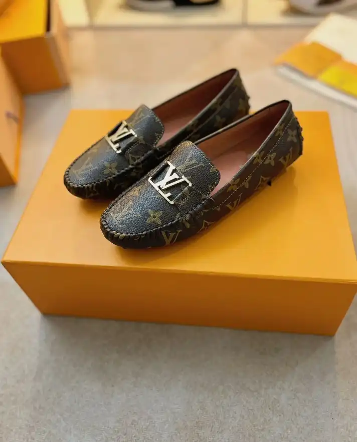 hype LV flat shoes