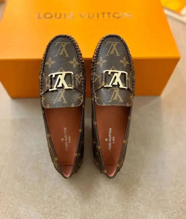 hype LV flat shoes