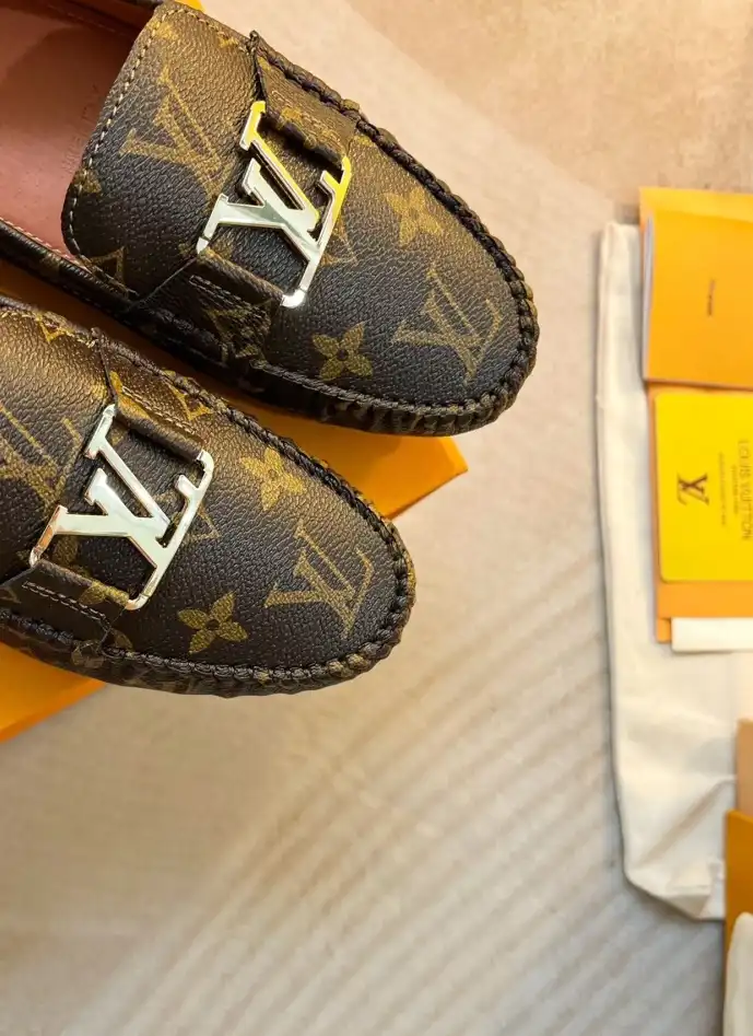 hype LV flat shoes