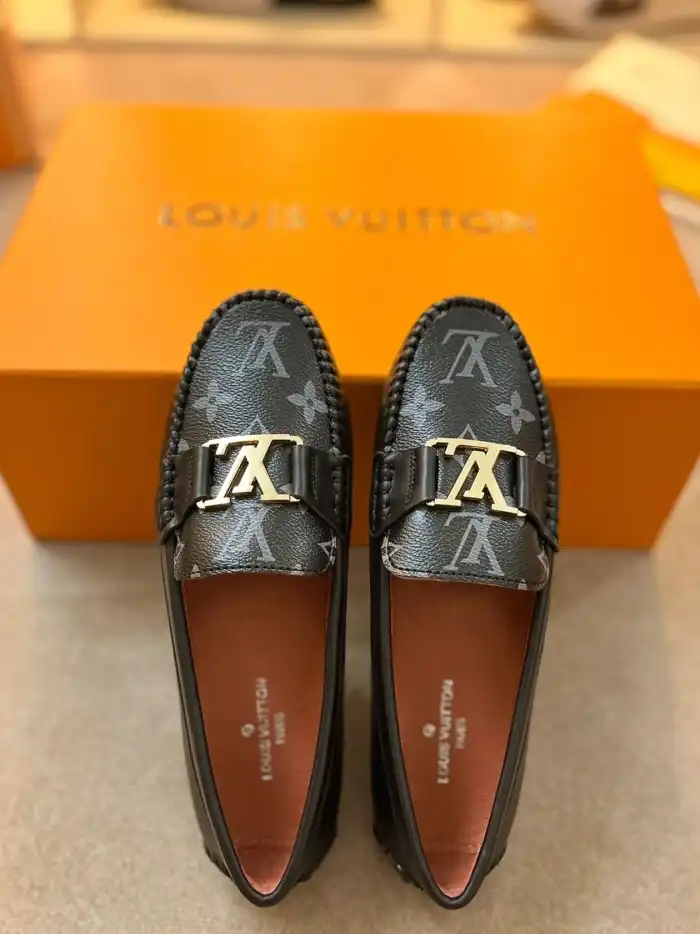 hype LV flat shoes