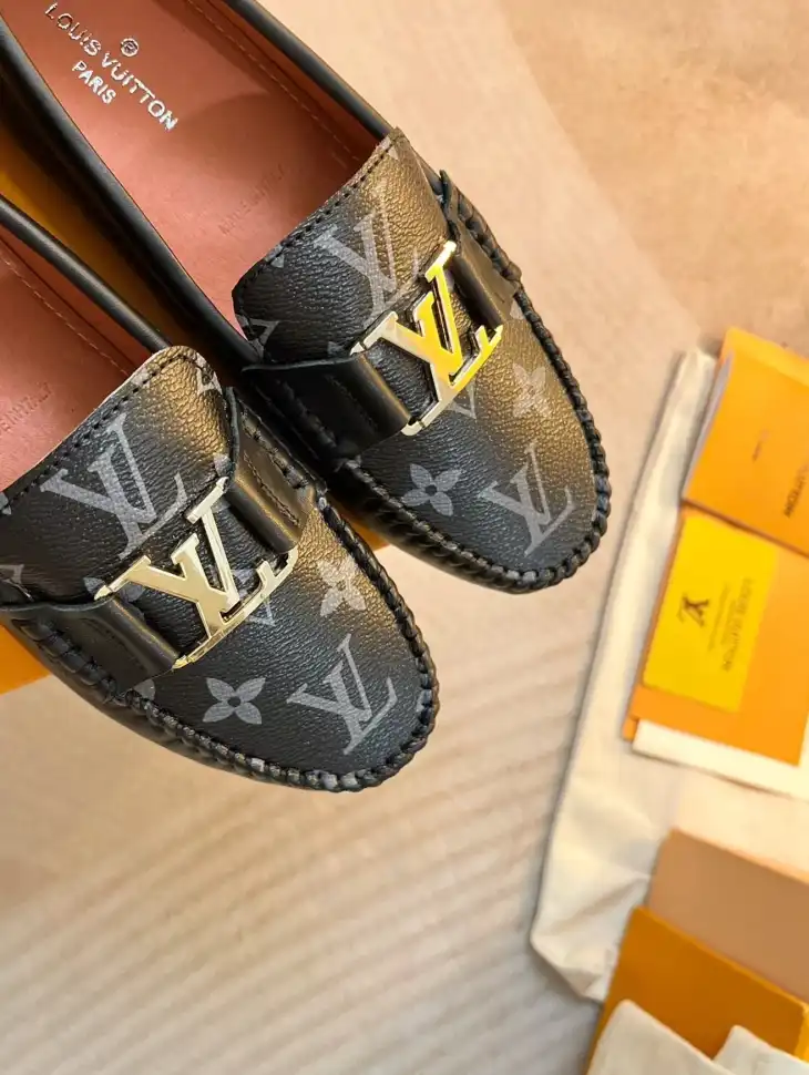 hype LV flat shoes