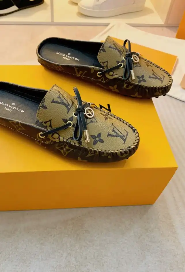 hype LV flat shoes