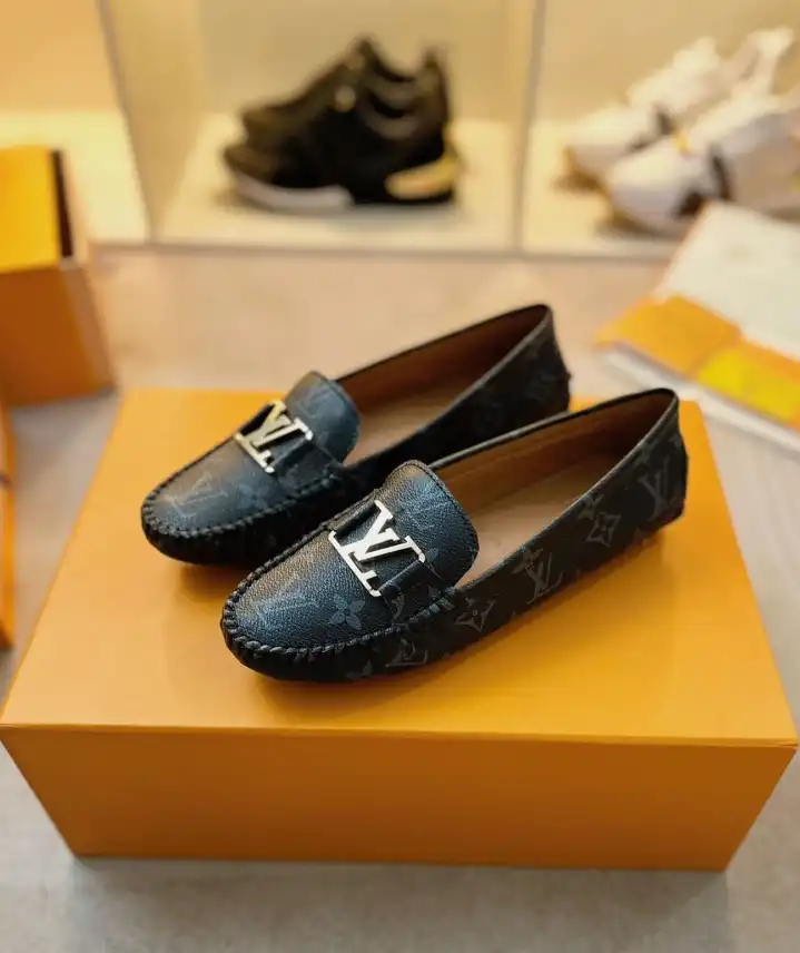 hype LV flat shoes