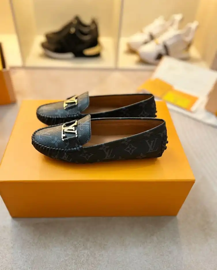 hype LV flat shoes