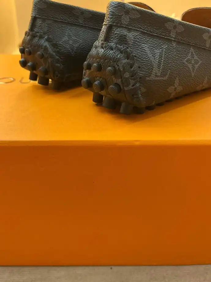 hype LV flat shoes