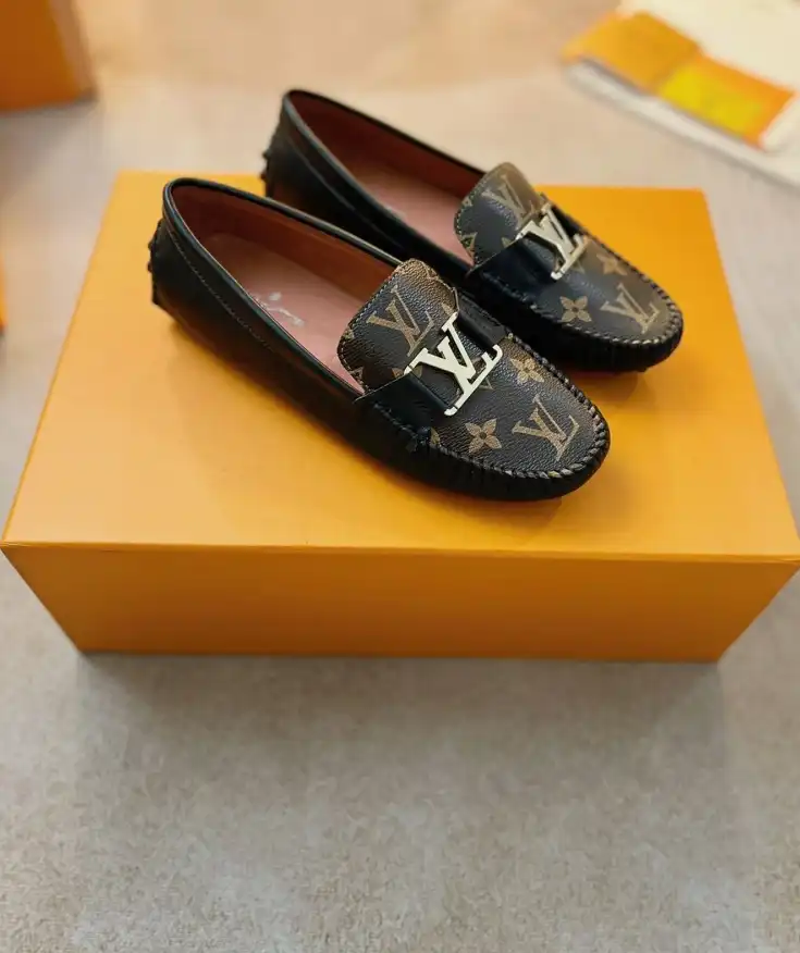 hype LV flat shoes