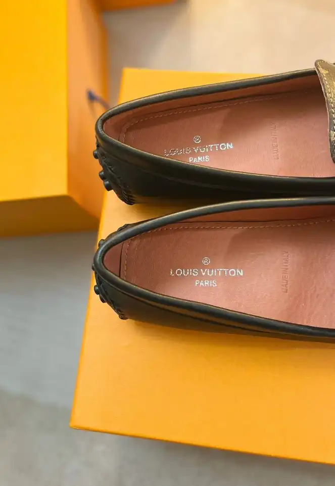 hype LV flat shoes