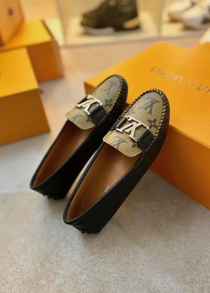 hype LV flat shoes