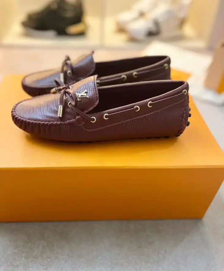 hype LV flat shoes