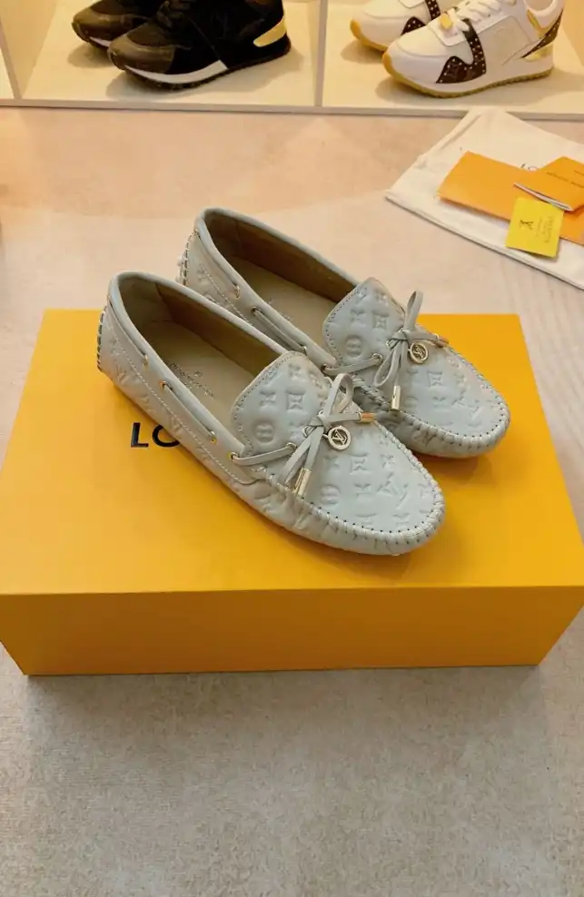 hype LV flat shoes