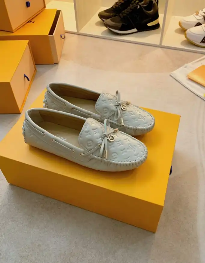 hype LV flat shoes