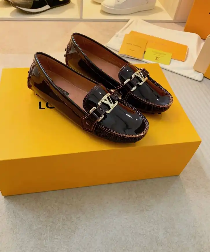 hype LV flat shoes