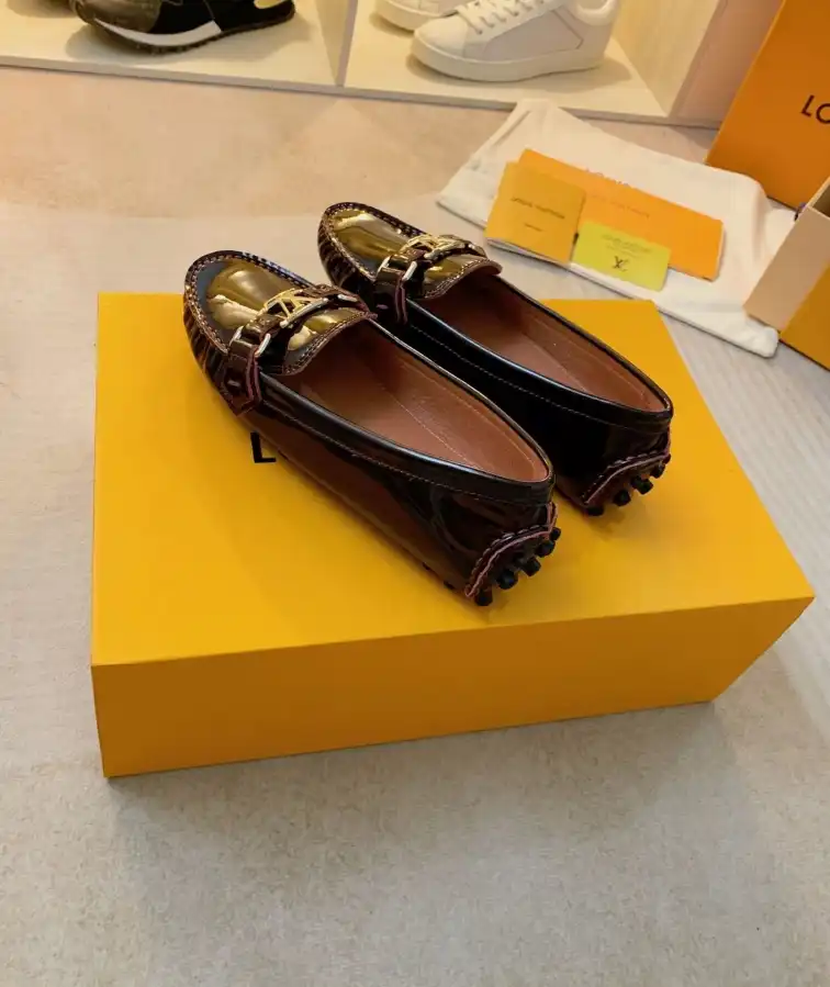 hype LV flat shoes