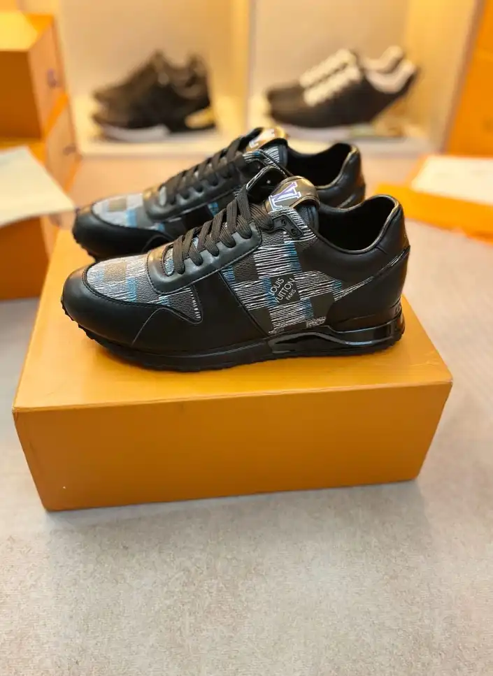 hype Louis Vuitton Sneakers