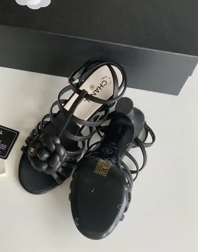 hype Chanel High Heels