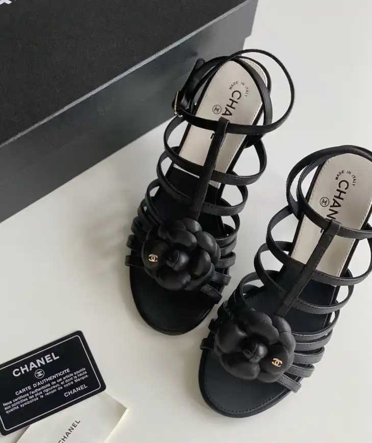 hype Chanel High Heels