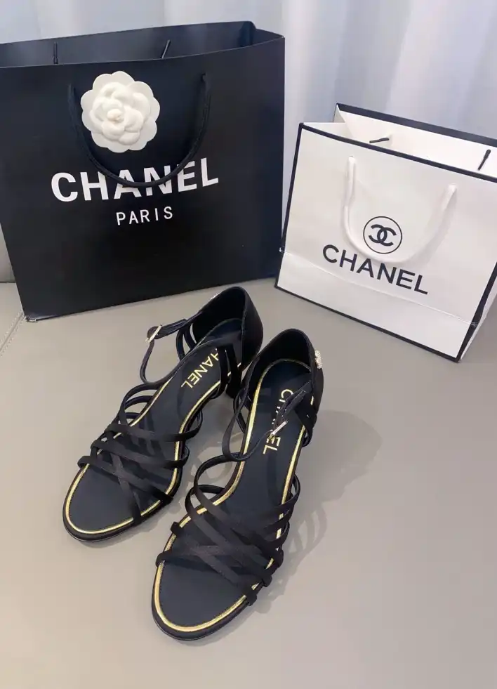 hype Chanel High Heels